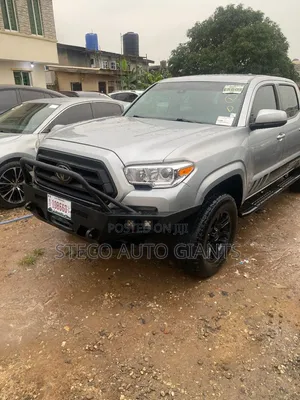 Toyota Tacoma 2022 Silver