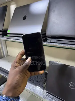 Apple iPhone 11 64 GB Purple