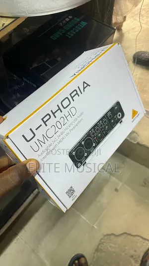 Behringer U-Phoria UMC202HD Sound Card