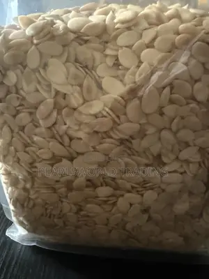 Premium Hand-Peeled Egusi – Clean & Stone-Free