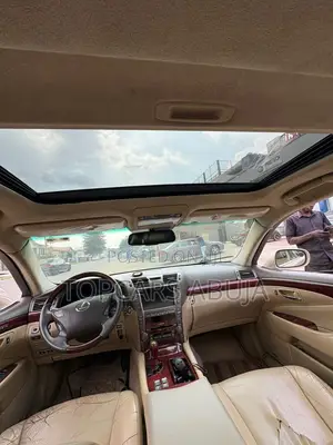 Lexus LS 460 L 2009 Gold