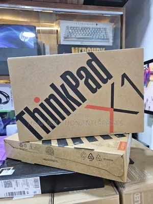 New Laptop Lenovo ThinkPad X1 Carbon Gen11 16GB Intel Core i7 SSD 1T