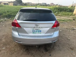Toyota Venza 2012 Silver