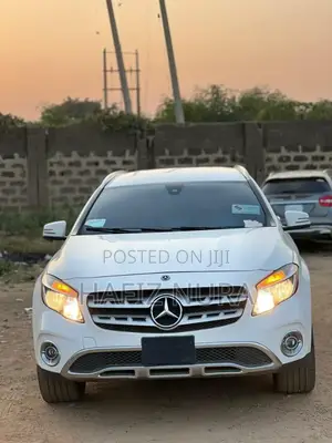 Mercedes-Benz GLA 250 2018 White