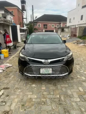 Toyota Avalon 2018 Black