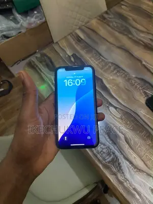 Apple iPhone XR 64 GB Black
