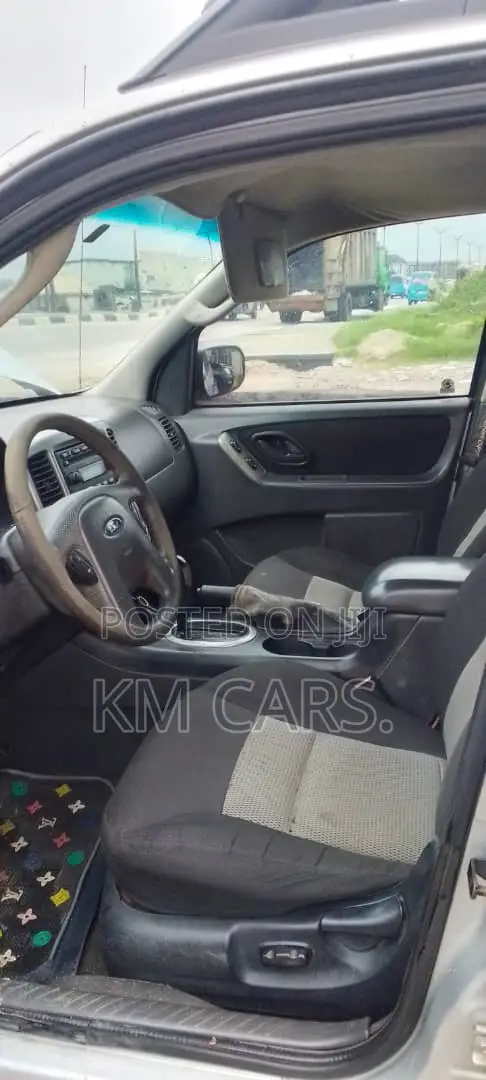 Ford Explorer 2005 Silver