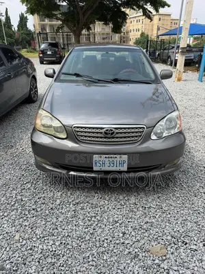 Toyota Corolla 2004 Gray