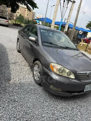 Toyota Corolla 2004 Gray