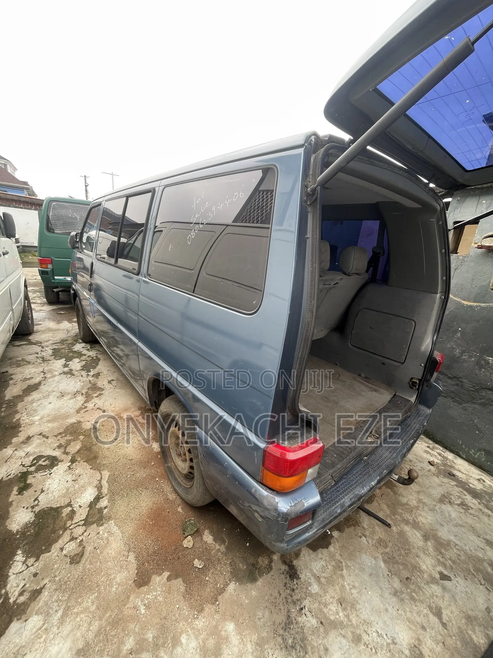 Volkswagen Transporter 2004 Grey