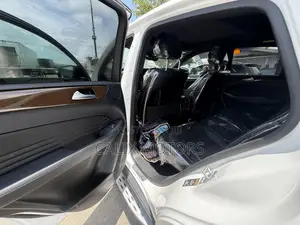Mercedes-Benz GLE-Class 2018 White