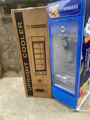SnowSea 500L Glass Door Beverage Cooler