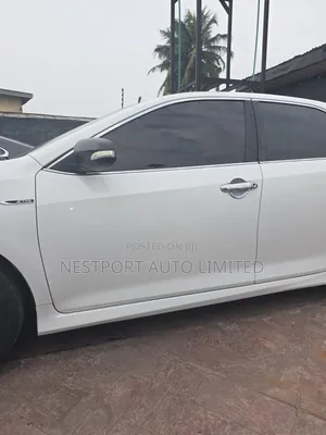 Toyota Camry 2014 White
