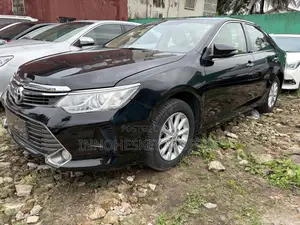 Toyota Camry 2016 Black