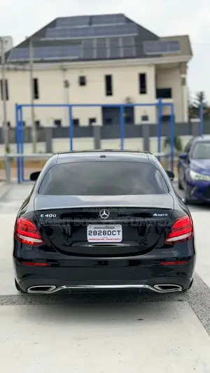 Mercedes-Benz E400 2018 Black