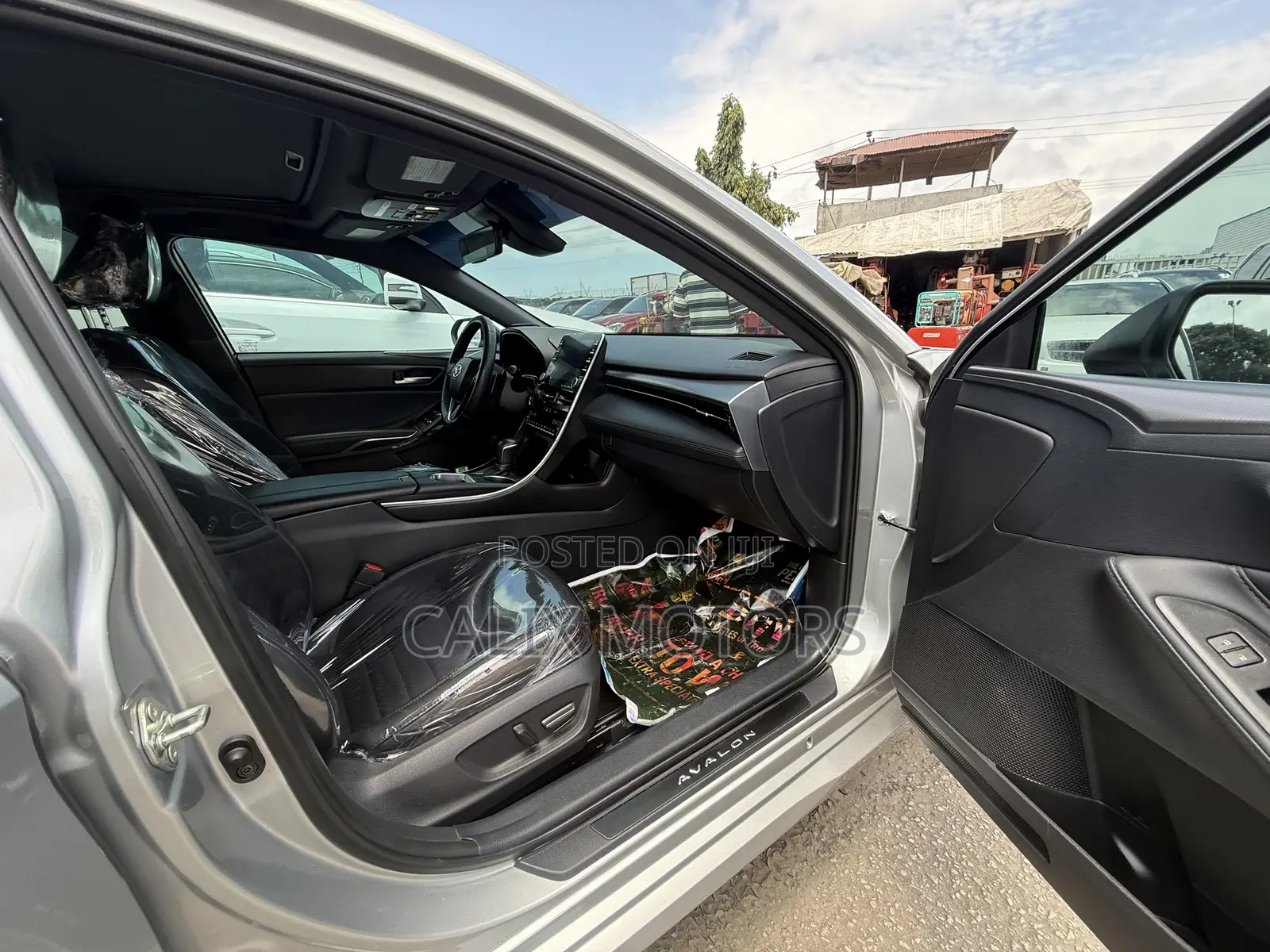 Toyota Avalon 2021 Silver