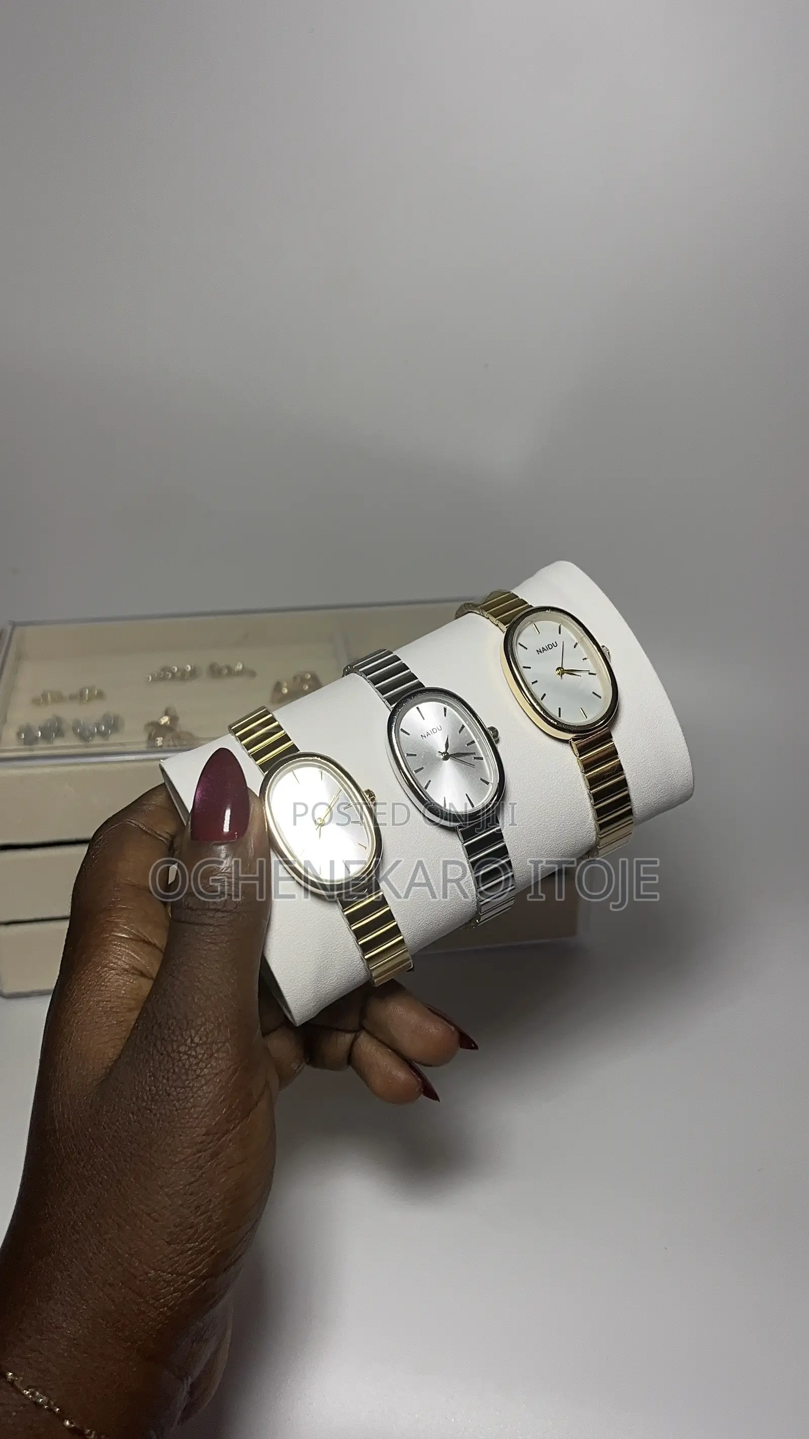 Naidu Oval Watches