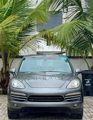 Porsche Cayenne 2014 Gray