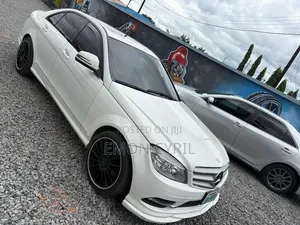 Mercedes-Benz C300 2010 White