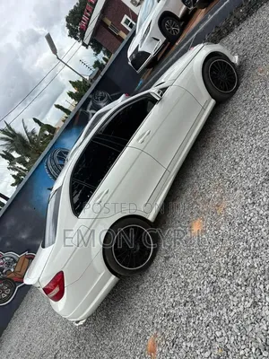 Mercedes-Benz C300 2010 White