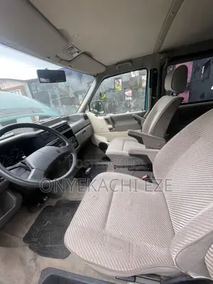 Volkswagen Transporter 2004 Green