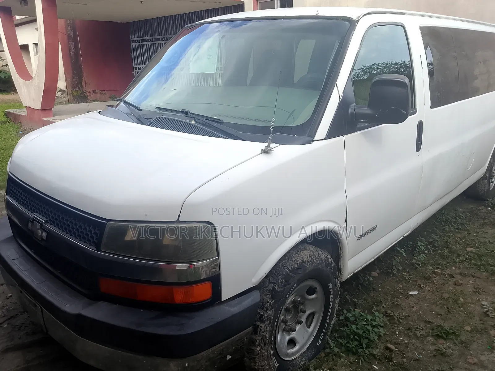 Chevrolet 3500 2006 White