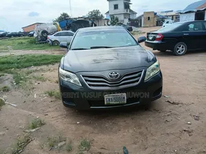 Toyota Camry 2011 Gray
