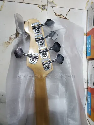 Fender Jazz Active 5 Strings Bass Guitar
