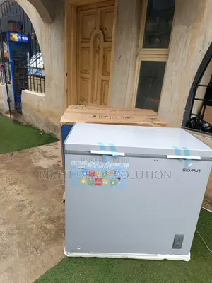 Store Meat, Fish, Chicken and More in Skyrun BD 200A Chest Freezer