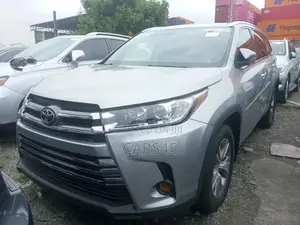 Toyota Highlander 2015 Silver