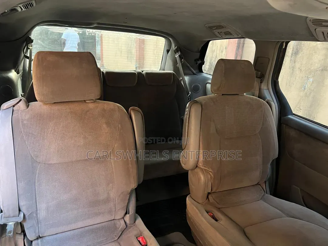 Toyota Sienna 2005 Gray