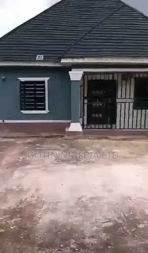 1bdrm Block of Flats in Gotin Nigeria Ltd, Benin City for sale