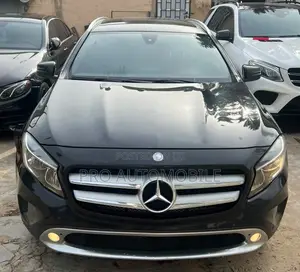 Mercedes-Benz GLA 250 2017 Black