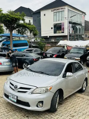 Toyota Corolla LE Special Edition 4dr Sedan (1.8L 4cyl 4A) 2013 Silver