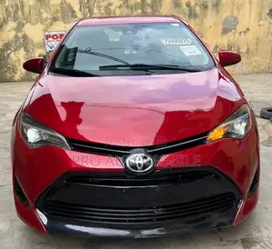Toyota Corolla SE (1.8L 4cyl 2A) 2018 Red