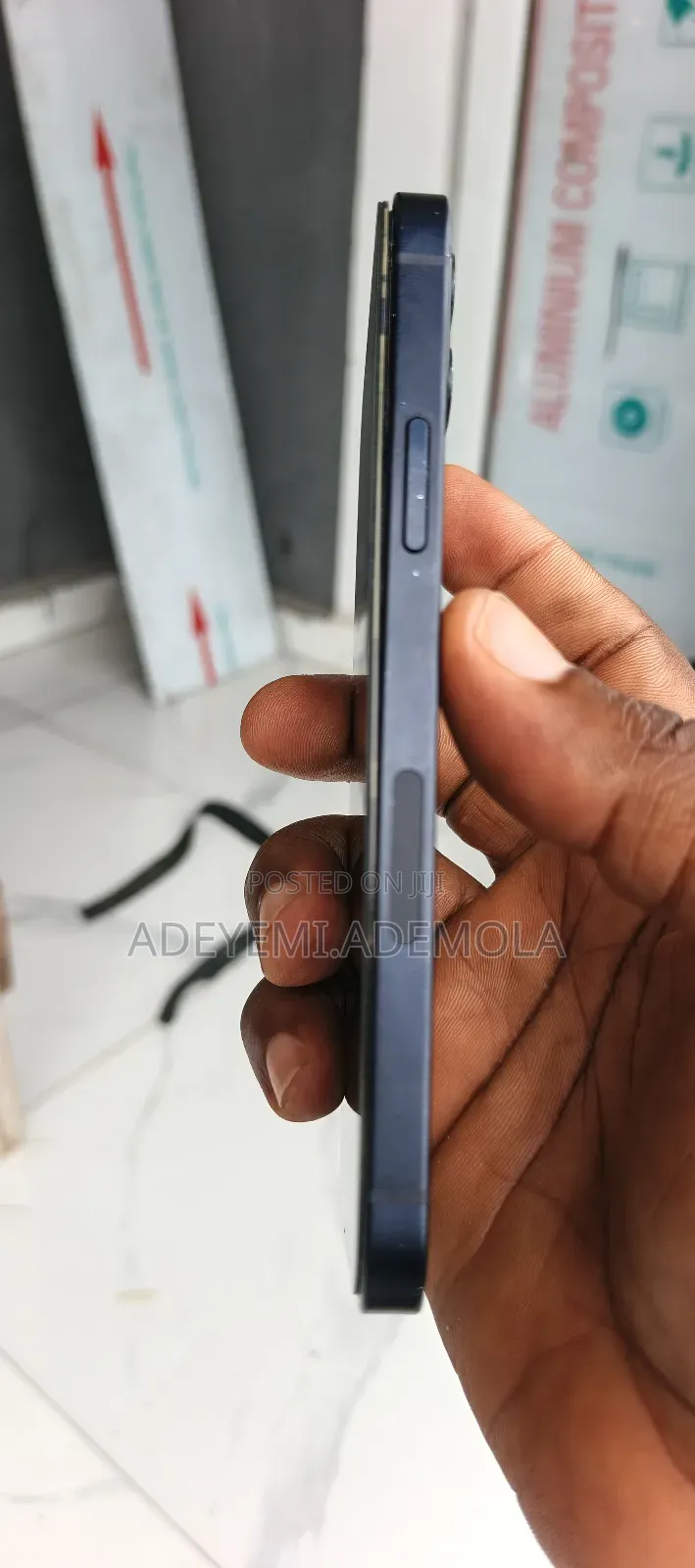 Apple iPhone 12 64 GB Black