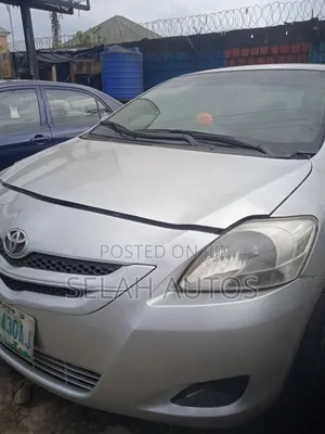 Toyota Yaris 2008 Gray