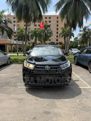 Toyota Highlander SE 2019 Black