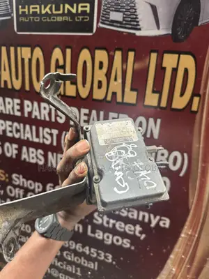 Toyota Camry 2005–2008 ABS Pump / ABS Module
