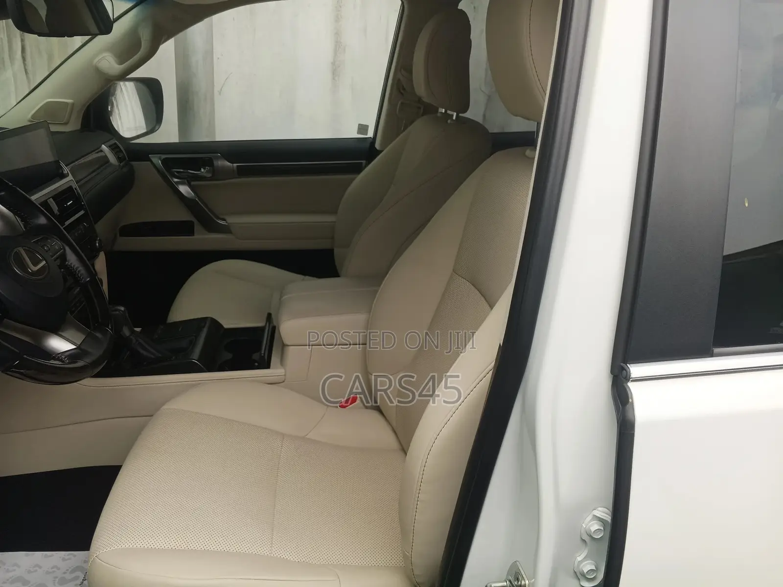 Lexus GX 2023 White