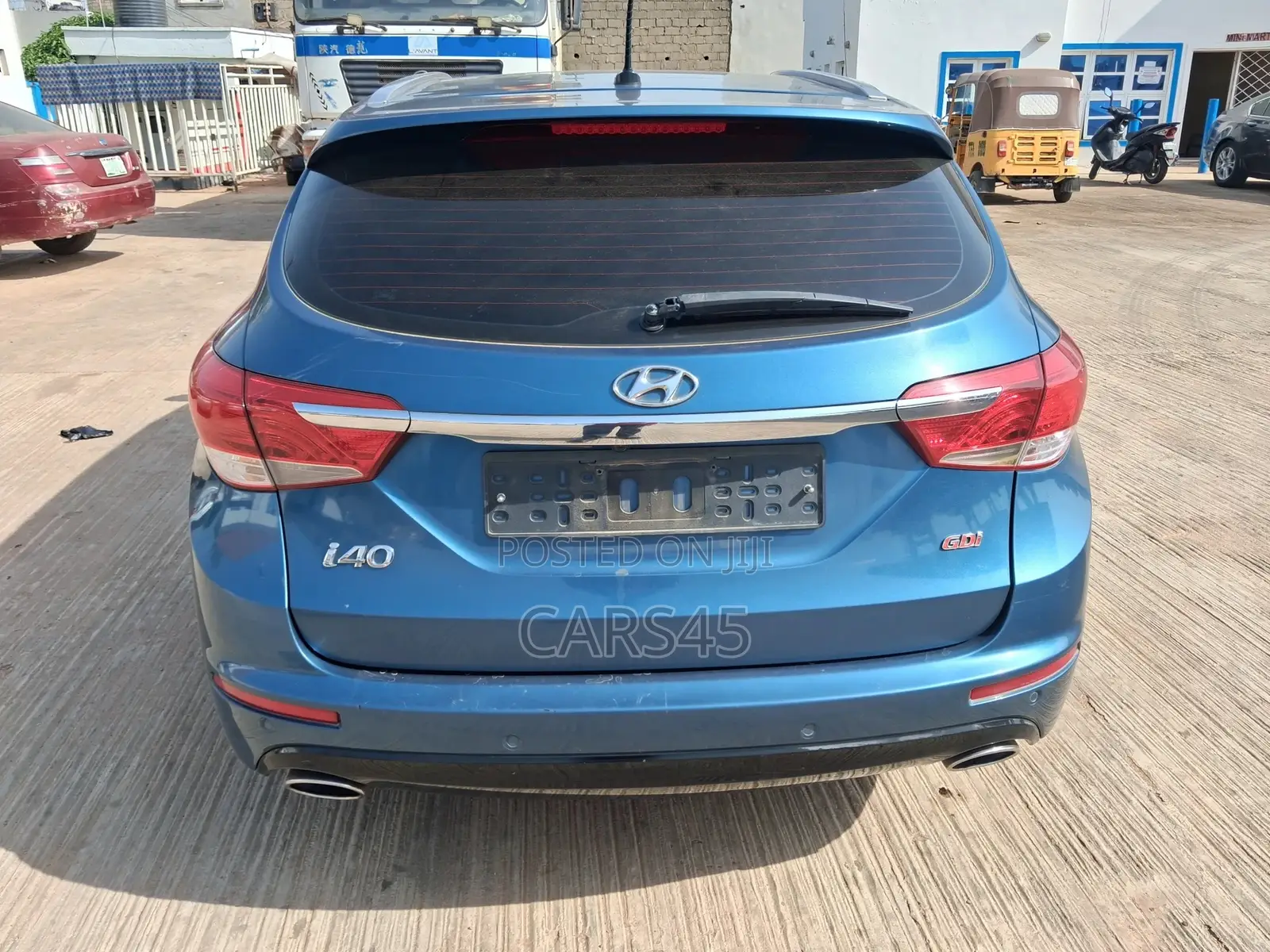 Hyundai i40 2013 Blue