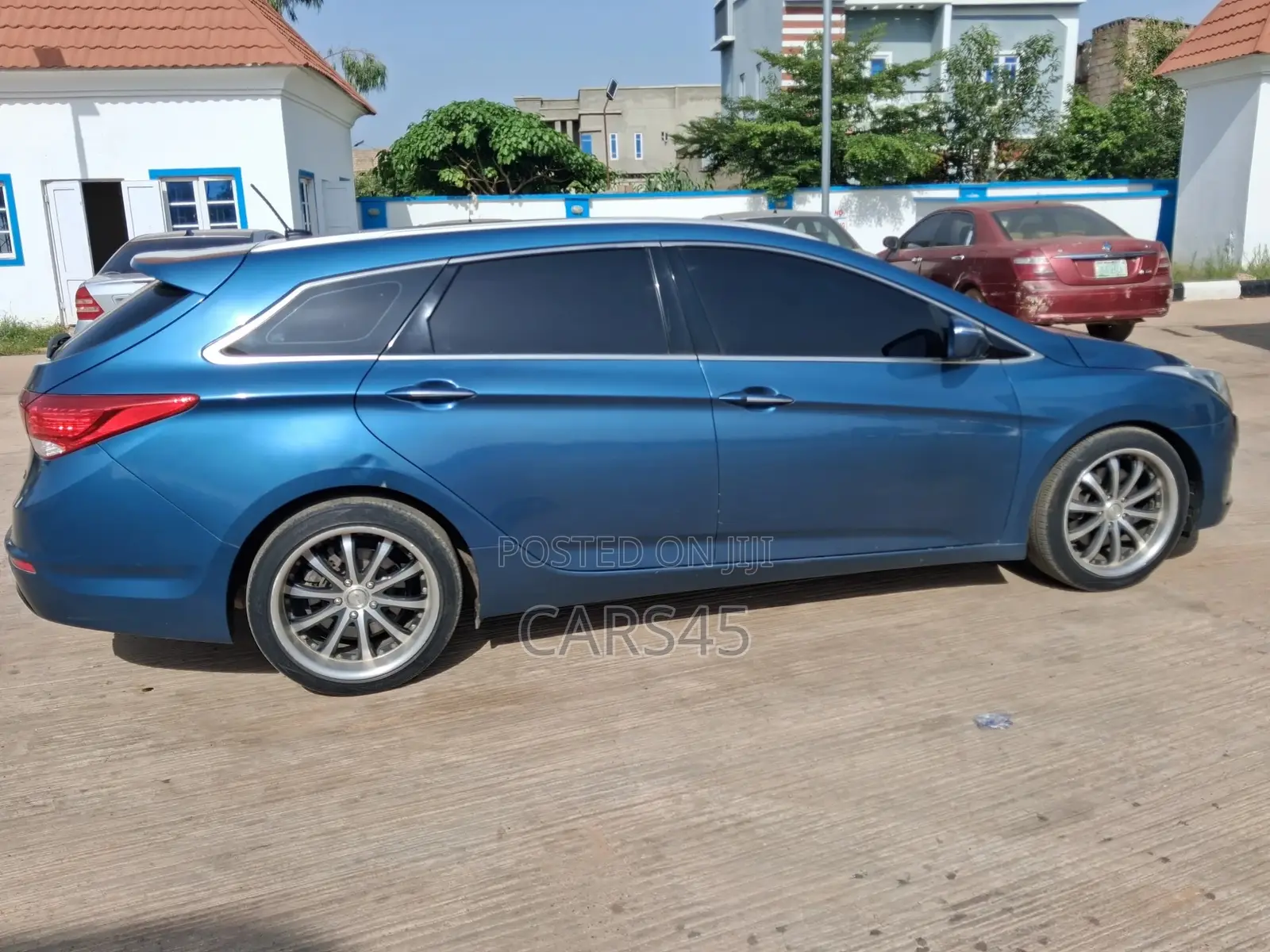 Hyundai i40 2013 Blue