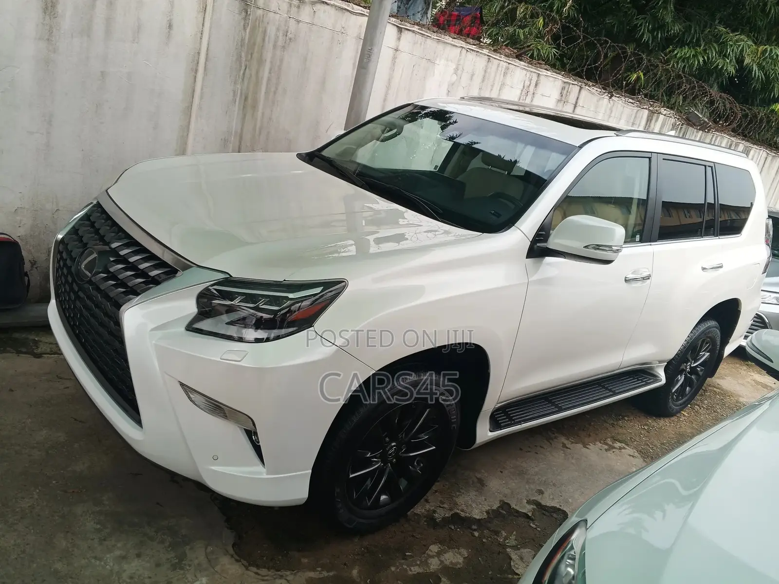 Lexus GX 2023 White