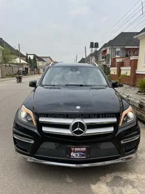 Mercedes-Benz GL-Class GL 550 2013 Black