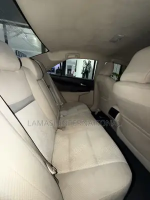 Toyota Camry LE 4dr Sedan (2.5L 4cyl 6A) 2014 White