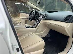 Toyota Venza 2012 White