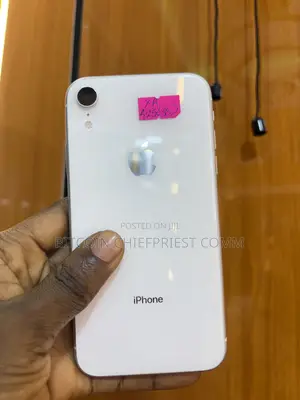 Apple iPhone XR 256 GB White