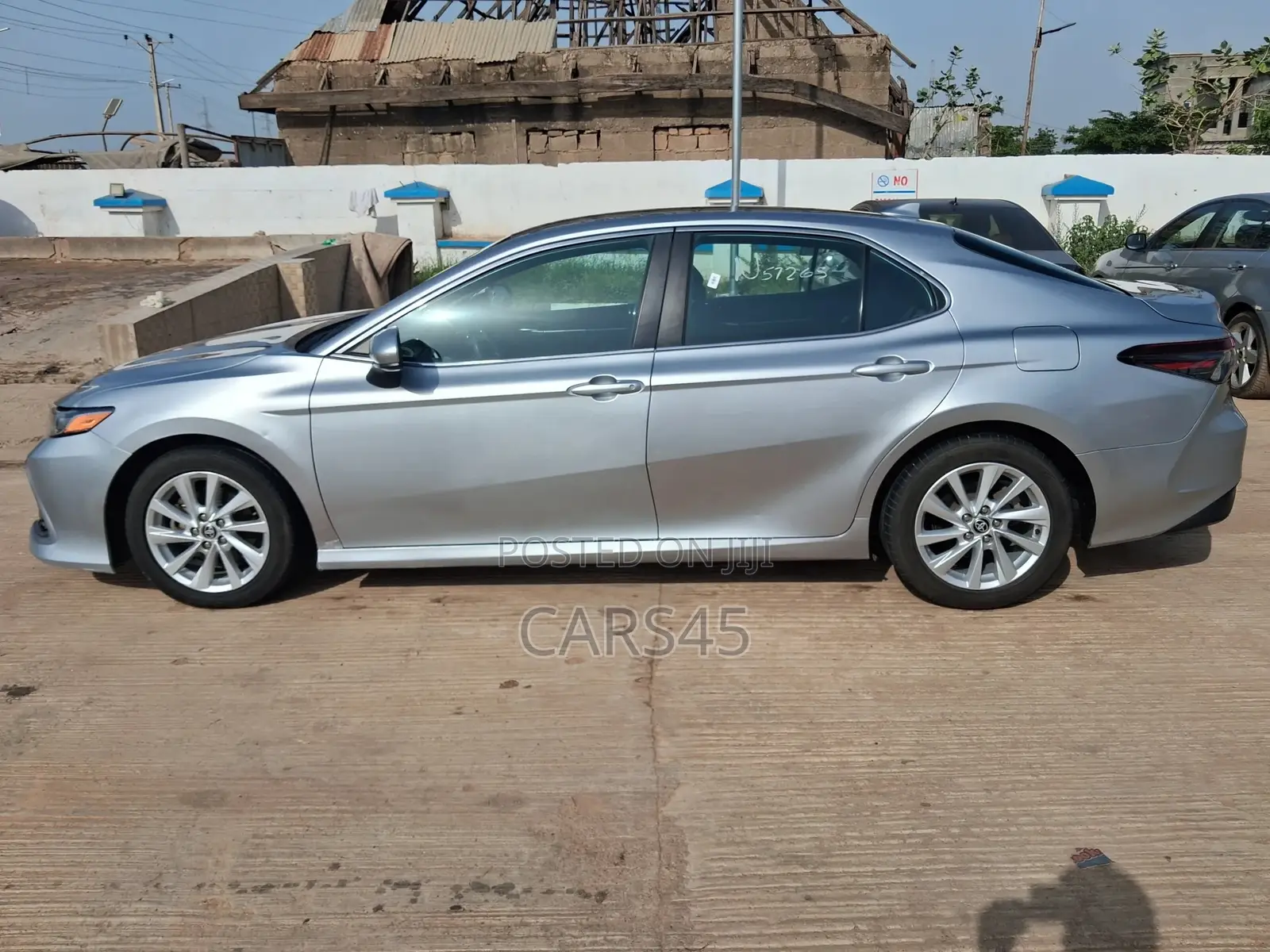 Toyota Camry 2023 Silver