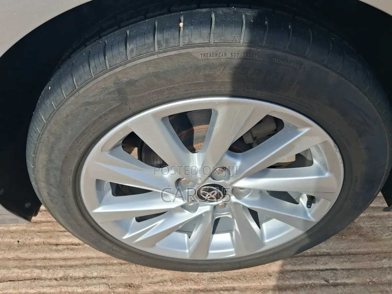 Toyota Camry 2023 Silver