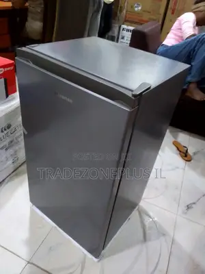 The Hisense 90L REF093DRR Refrigerator Is a Practical Addition to Any